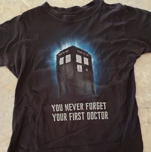 Dr. Who men's size Small tshirt